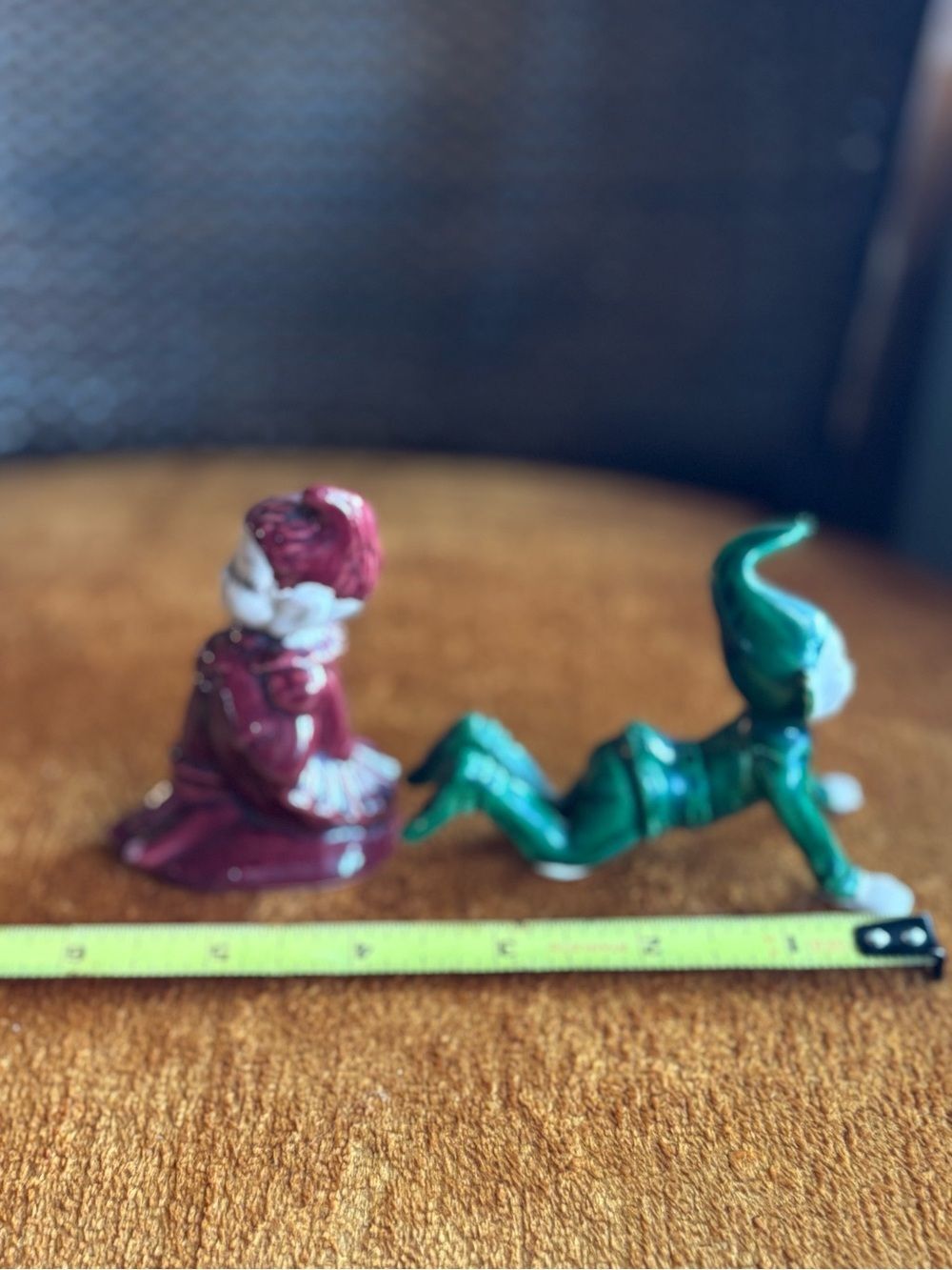 Vintage Ceramic Pixie Elf Figurines Set of 2 Red & Green Christmas Elves MCM - Picture 9 of 9